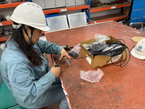 05dbb99b-dbe8-4d54-b8d6-efb6478a8e2f