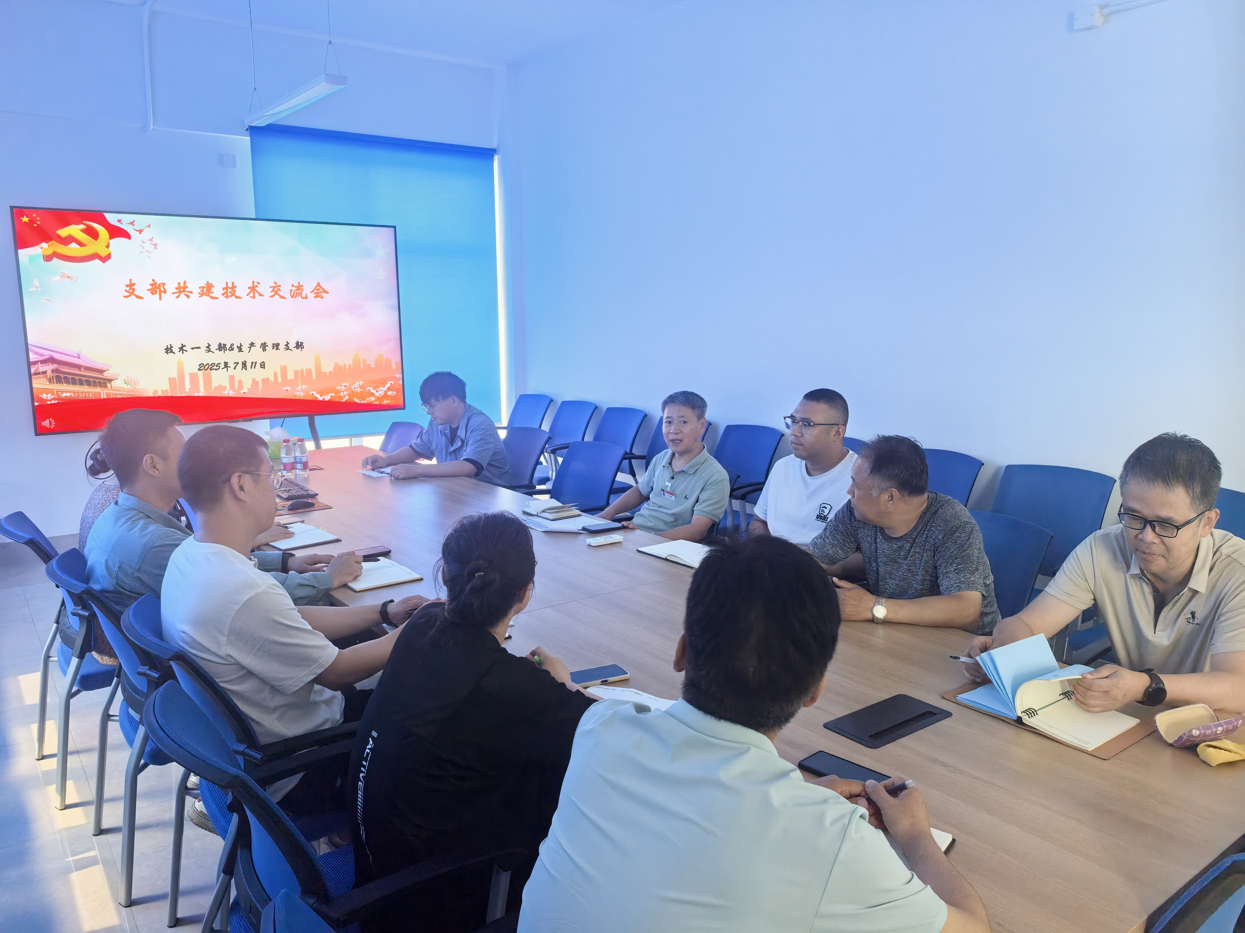 28869307-5773-41c1-aec6-1b1814c02103