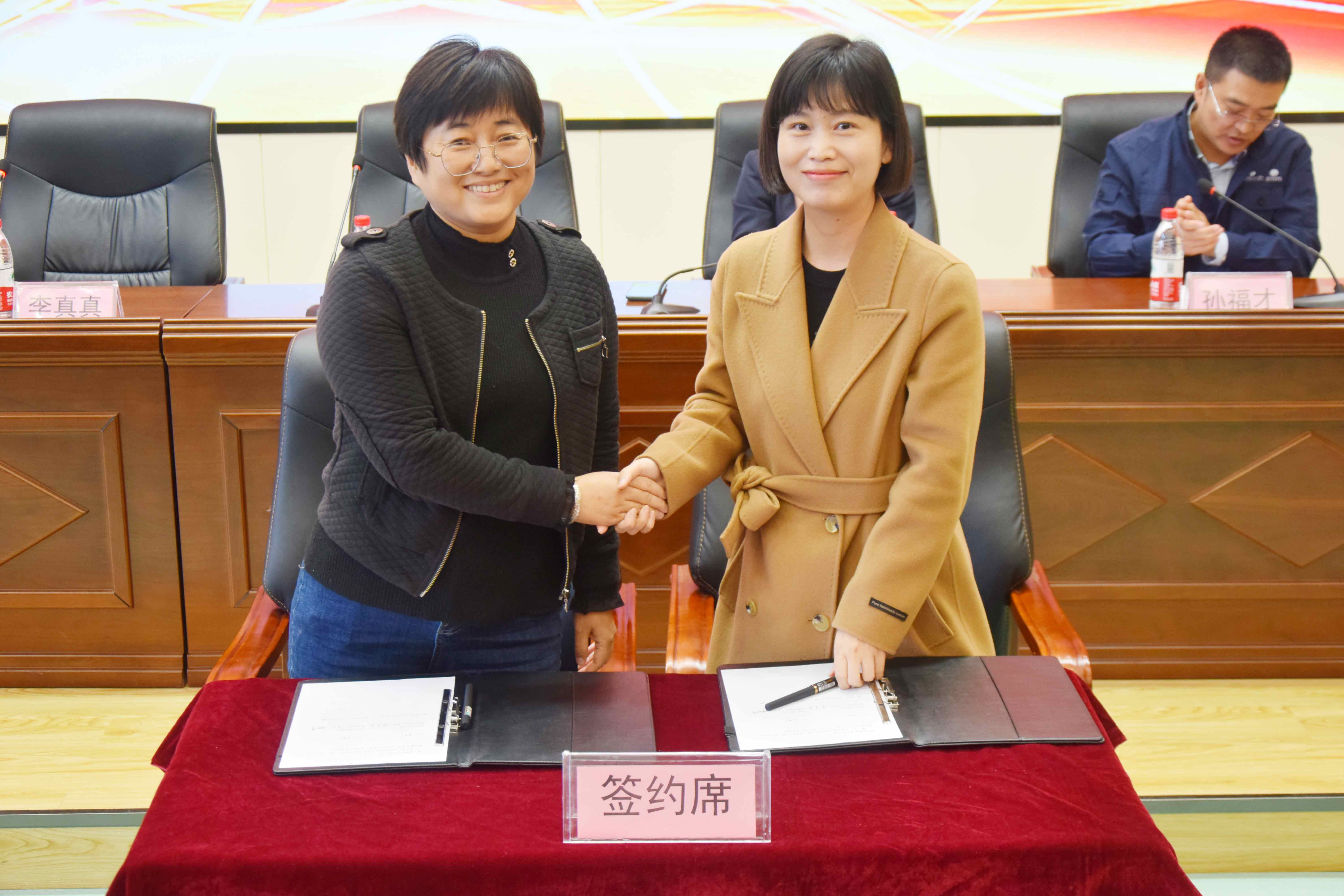 899bc7b2-b18a-42f6-acd8-bf31fbdcf105